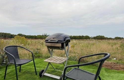 Hook Appartement | 2Bed Cottage Near Odiham Castle Scenic Field Views