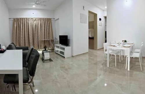 Hiranandani Gardens Appartement | 2BHK service apartment Andheri