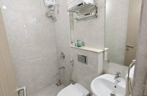 Hiranandani Gardens Appartement | 2BHK service apartment Andheri