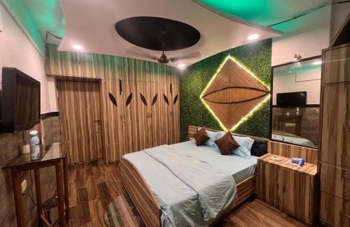 Lokhandwala Complex Appartement | 2BHK with Terrace Garden-Lokhandwala Andheri