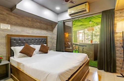 Lokhandwala Complex Appartement | 2BHK with Terrace Garden-Lokhandwala Andheri