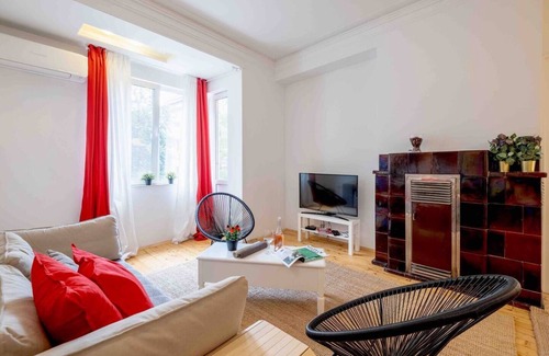 Lozenets Appartement | 2BR + 1.5 BTH | | Spacious | Kitchen | Metro