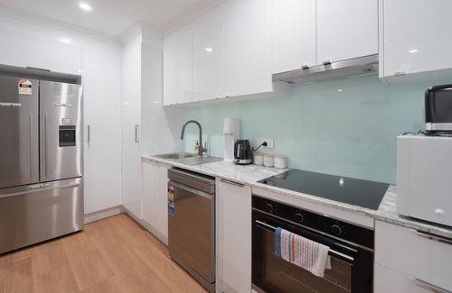 Lota Maison | L143down Relaxation 2BR/1BA House w Parking near Beach