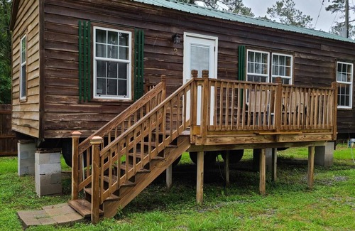 Slidell Cabine | 2BR 1BA Cabin w/4 Bunk Beds & Queen