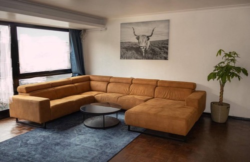 Muinkparkwijk Appartement | 2BR+1LR Apt, Only 15-Mins to Gravensteen Castle