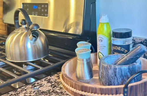 Hailey Maison | 2BR/2BA Retreat Near Sun Valley · Pool & Hot Tub