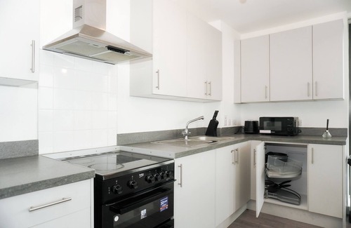 Barking Appartement | 2BR-360 views-Balcony-Parking-WiFi-SmartTV