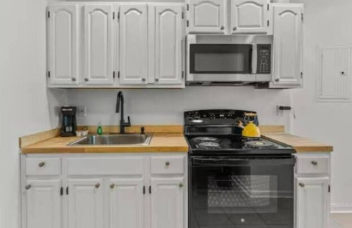 West Philadelphia Appartement | 2BR Apartment Close to Downtown