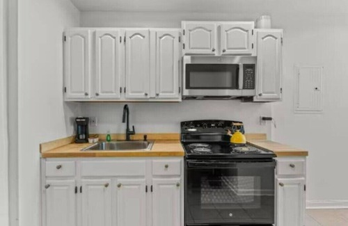 West Philadelphia Appartement | 2BR Apartment Close to Downtown
