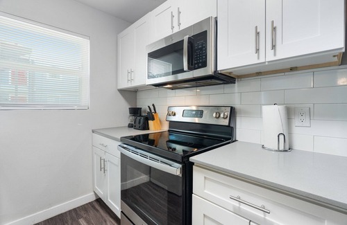 Hyde Park Appartement | Stylish 2BR Near UT | Hyde Park | Evonify