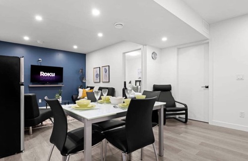 Southwest Edmonton Copropriété | 2BR Bsmt Suite Retreat near Airport & Trails | AC!