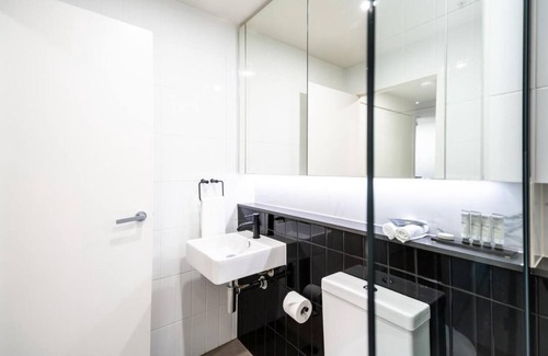 South Brisbane Hôtel | 2BR City View Service Apt w Balcony @ Premier Lifestyle South Bank Brisbane