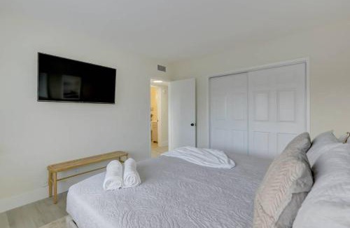 Imperial Point Appartement | 2BR Coastal Getaway!