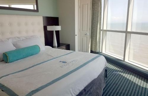 Downtown Myrtle Beach Appartement | 2BR Condo w oceanfront views & pools