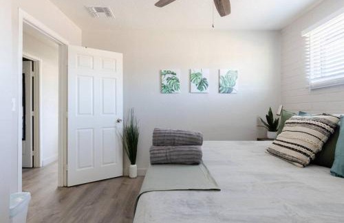Gilbert Appartement | 2BR Condo Walking Distance To Downtown Gilbert