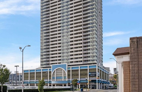 Atlantic City Copropriété | 2br Deluxe Condo Overlooking Atlantic City Skyline