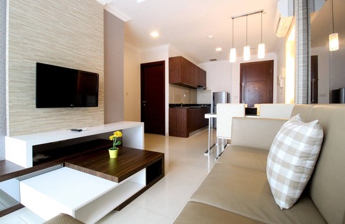 Kuningan Appartement | 2BR Deluxe Denpasar Residence Apartment By Travelio