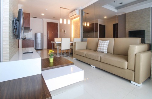Kuningan Appartement | 2BR Deluxe Denpasar Residence Apartment By Travelio
