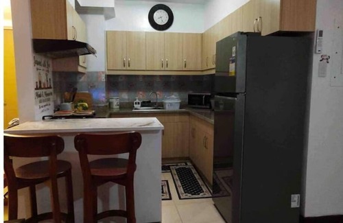 Bacoor City Copropriété | 2Br DMCI Condo near Airport & MOA. FREE PARKING!!!