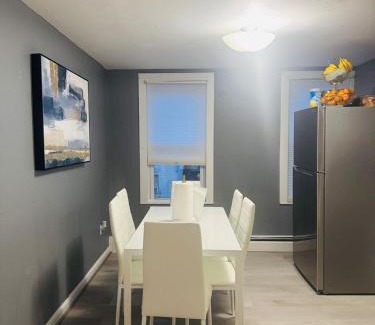 Haverhill Appartement | 2BR Entire Apt MA Family Home