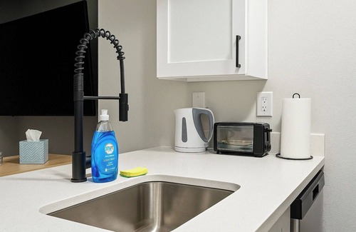 Village Grove Appartement | 2BR Gem+2Bd+70"SmartTV+FreeParking