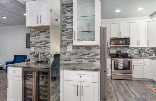 Littleton Maison | 2BR Hidden Gem-Walk To Shops,Trails, and Wedding Venue. Red Rocks > Quick Uber