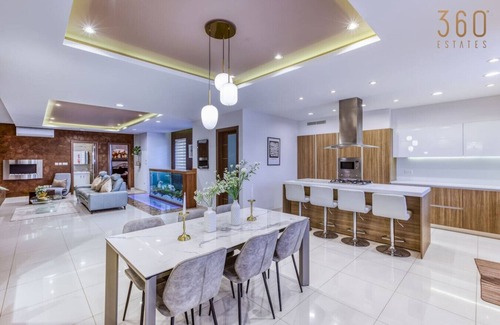 Mosta Appartement | 2BR Home in Mosta with Terrace & Vineyards View!
