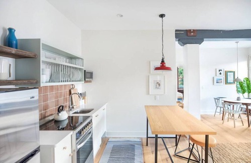 Yamacraw Village Copropriété | 2BR in the Heart of Historic Downtown Savannah