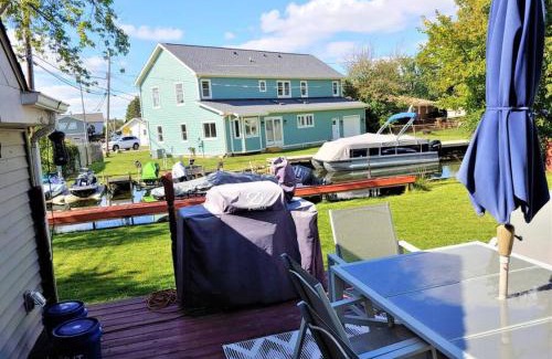 Waterford Maison | 2BR Lake House 40ft Dock Access