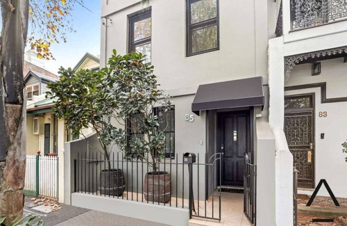 Alexandria Maison | 2BR Modern Tranquility in Leafy Alexandria