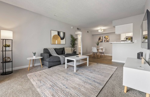 Mesa Appartement | 2BR/Pool/Gym/1 Mi To Banner Hospital