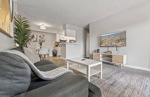 Mesa Appartement | 2BR/Pool/Gym/1 Mi To Banner Hospital