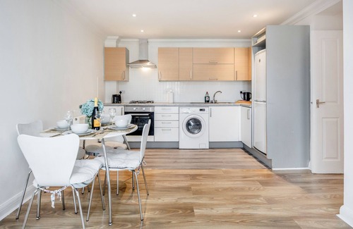 Alibon Appartement | 2BR-Sleeps4-Parking-EastLondon