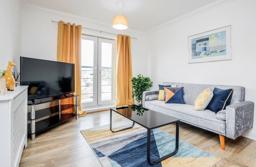 Alibon Appartement | 2BR-Sleeps4-Parking-EastLondon