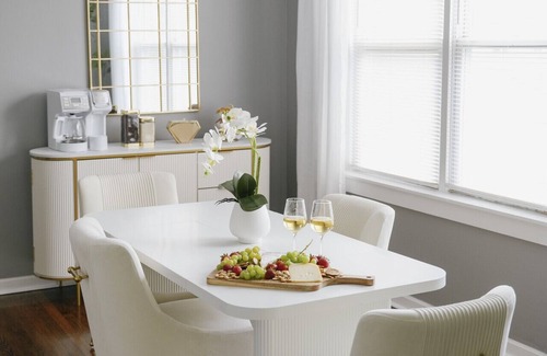Cragin Maison | 2BR, Sleeps7 Coffee Station, Backyard w/Grill