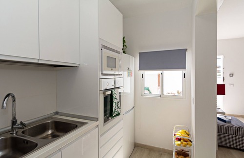 Playa Honda Chalet De Ski | 2BR Terrace Home - 10 min walk to the Beach