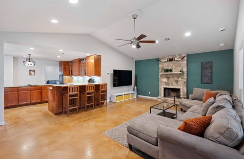 Marble Falls Maison | 2BR Texas Countryside Home!