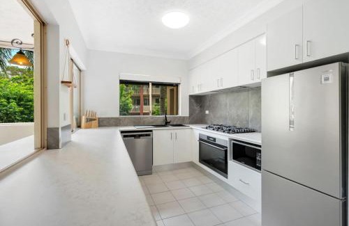 Cairns North Appartement | 2BR The Lakes Resort Escape, 4 Pools 5 min Airport