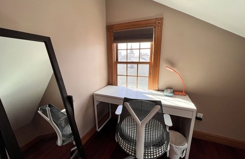 Inman Square Copropriété | 2BR Top Floor PH Apt w/ Private RoofDeck in Central Sq, minutes to Harvard&MIT