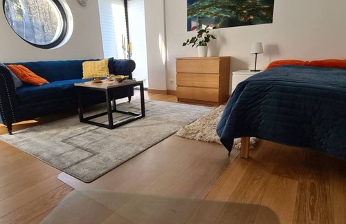 Molnlycke Appartement | 2BR Villa - 2 Beds - Parking lot - Great for Workers