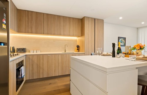 West End Appartement | 2BR West End Apt w/Parking Walk to Convention Ctr
