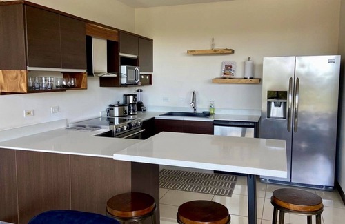 Playa Hermosa Appartement | Appartement de luxe à distance de marche de la plage.