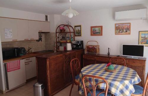 Collioure Appartement | 2DOM28 studio avec parking proche plage