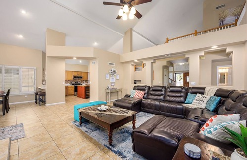 Chandler Maison | 😍2MasterSuites⛱️Business & Family Retreat🌇HeatedPool🌄Arcade😍DwnTwnChandler