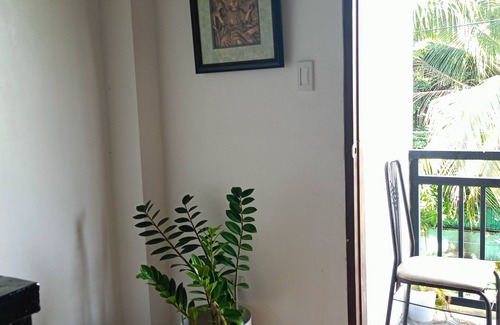 Roxas City Maison | 2mins from Roxas Airport,2mins ride to beach, 3mins to SM,10mins to Culasi Port