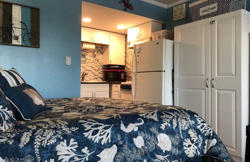 Atlantic Beach Appartement | 2nd Floor Studio- Overlooking Pool!
