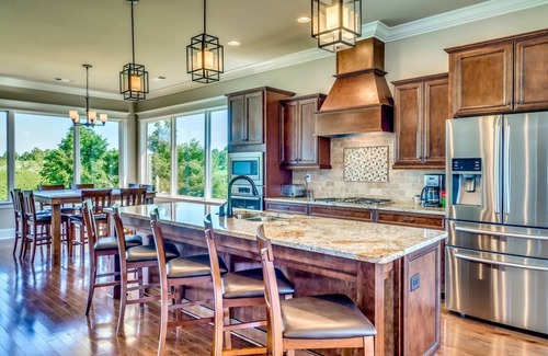 Prattville Maison | Maison # 2 sur RTJ Golf Trail - 4 Master Suites, 8 lits, table de billard, 5 TVHD, WOW!