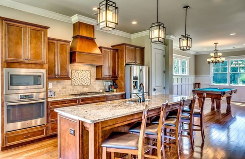 Prattville Maison | Maison # 2 sur RTJ Golf Trail - 4 Master Suites, 8 lits, table de billard, 5 TVHD, WOW!
