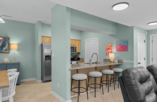Surfside Beach Maison | 2nd Row, pool access,outdoor dining, grill. 2 king beds. Short walk to beach.