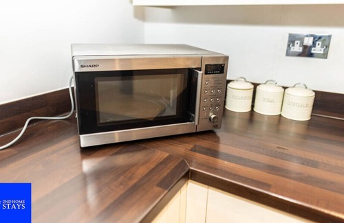 Bordesley Appartement | "Park & Relax! Modern Digbeth Retreat with City Centre Parking – Reserve Today!"